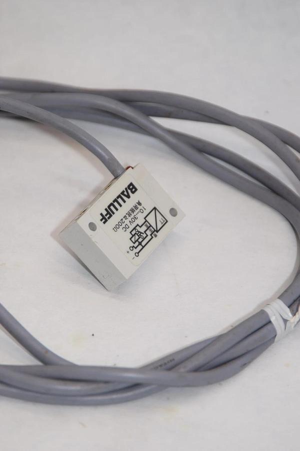 (NEW) BALLUFF BES517 Q1202NM 0932JP 10-30Vdc Proximity Switch Sensor