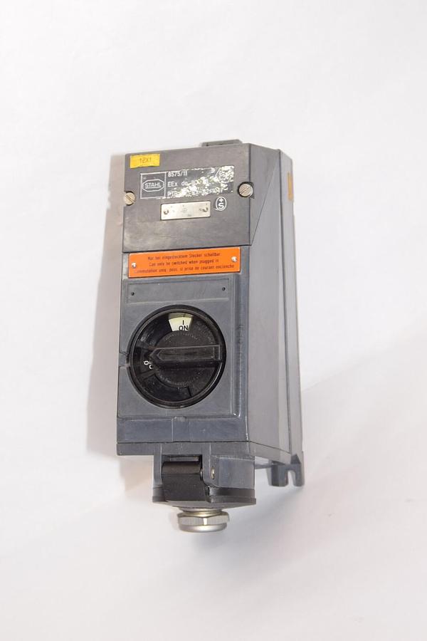Used STAHL 8575/11 Receptacle Switch