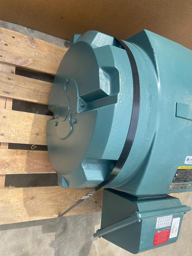 Baldor Reliance ABB SuperE Motor 1206905854-000020 100hp 3ph MP40G297 404TS NEW