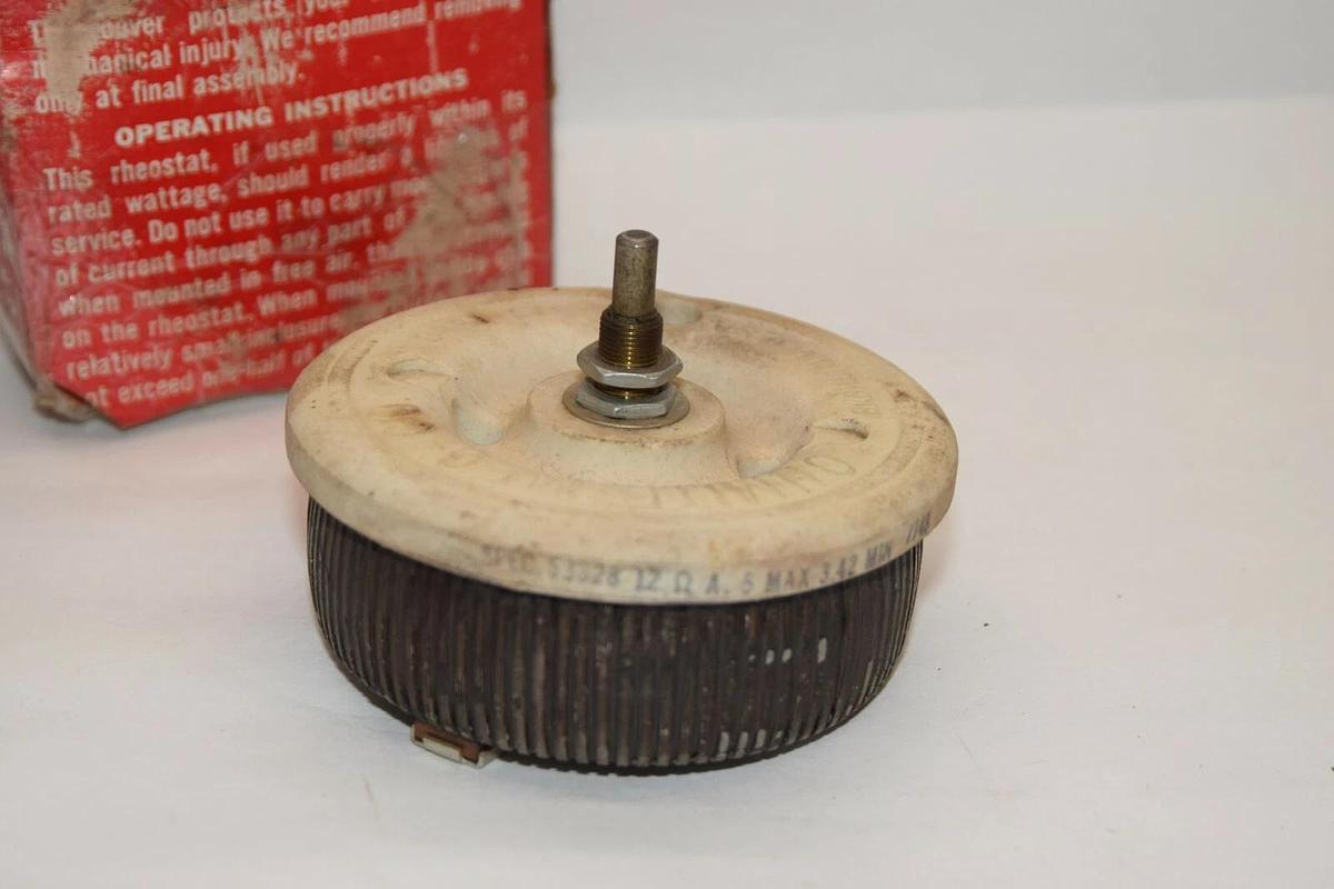 (NEW) OHMITE 53328 7748 12Ω 5A Rheostat Ceramic