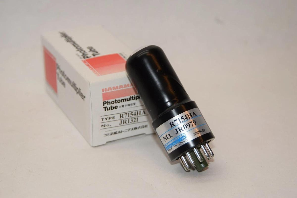 (NEW) HAMAMATSU R7154HA Photomultiplier Tube