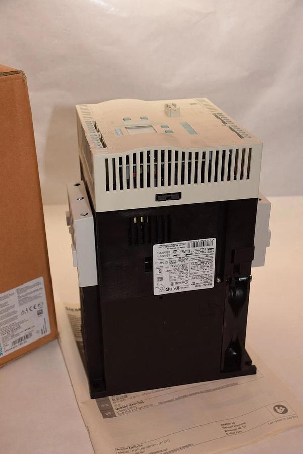 Used (New) SIEMENS 3RW4422-1BC35 DRIVE, SOFTSTARTER 15kW 29A 400-600V