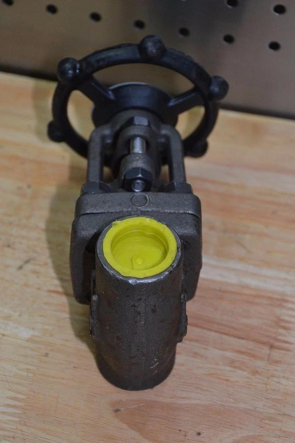 OMB 3/4" GATE VALVE 810 CLASS 800 1975 PSI API 602 / ISO 15761 NEW