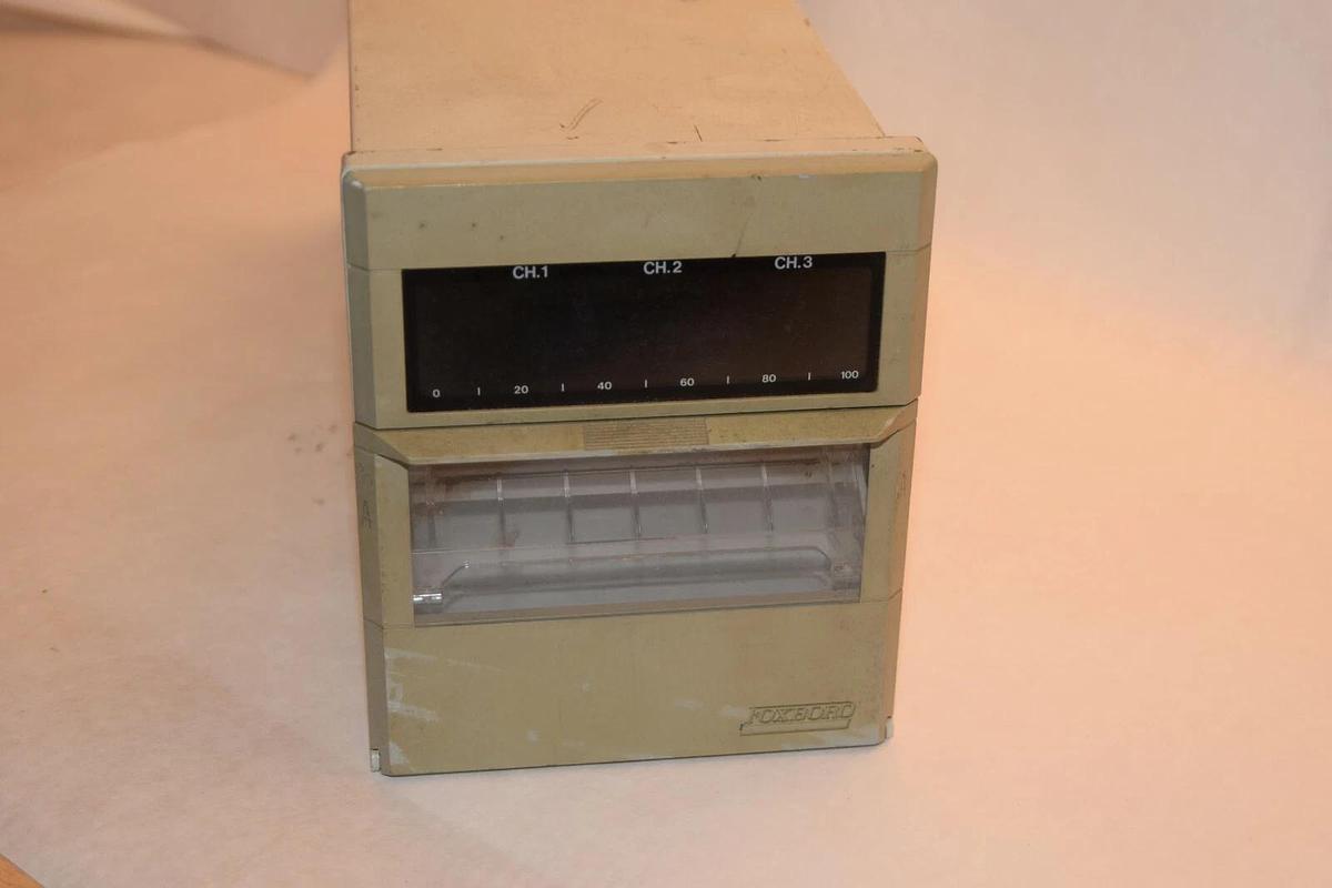 Used FOXBORO 761RSA3ABD 81-264Vac 50/60Hz 65Va Chart Recorder
