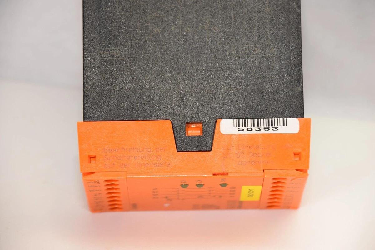 Used DOLD BD5935 Safety Relay