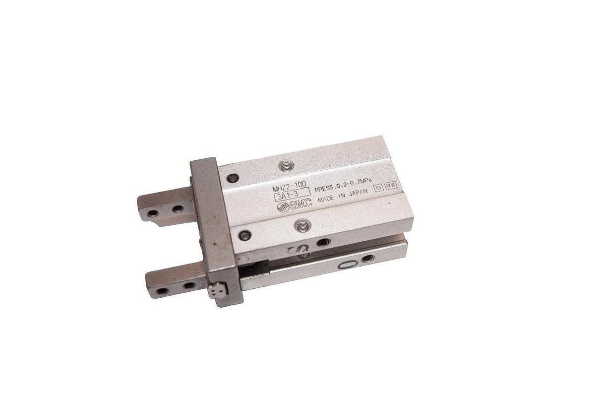 Used SMC Pneumatic Finger Cylinder MHZ2-10D MHZ210D