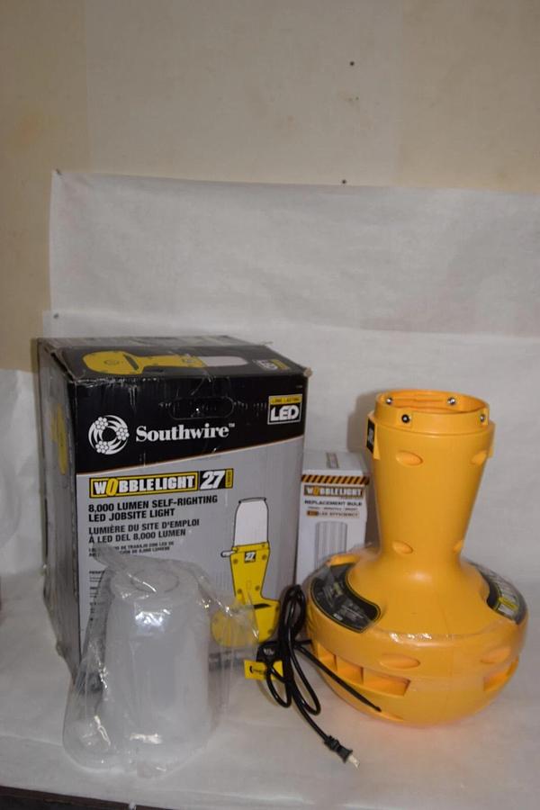 WOBBLE LIGHT JR SOUTHWIRE 111026 80w 8000L Self-Righting LED Light NEW
