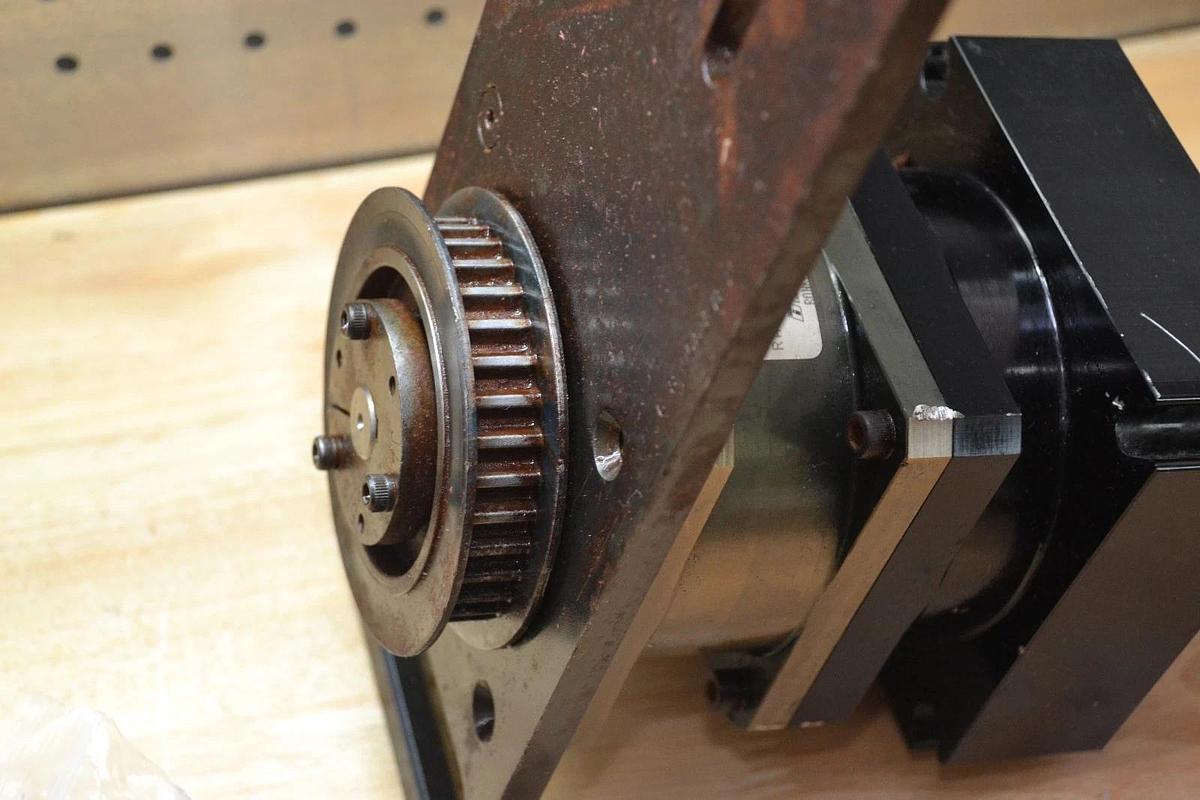 Used THOMSON MICRON TRUE PLANETARY GEARHEAD NT42-005-P00-P 34-613-153-5765 SIZE SZ 42