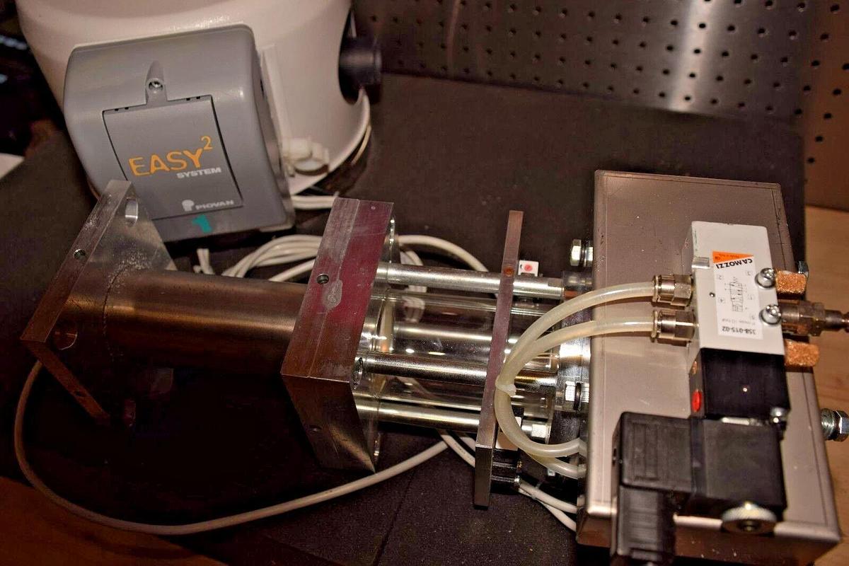 Used Piovan GR3 Easy2 System Material Loader (Missing Lower Bowl)