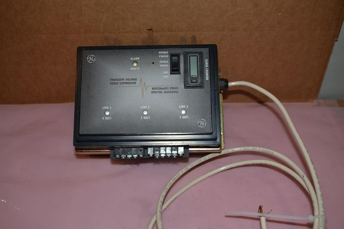 Used GENERAL ELECTRIC TME120Y100AS 120/208V 3PH 50/60Hz 400Vpk SURGE SUPPRESSOR