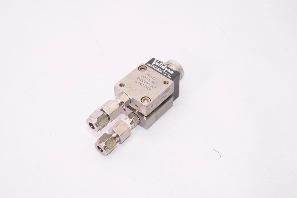 Used VALIDYNE DP10-30 10D30N3S4A Pressure Transducer