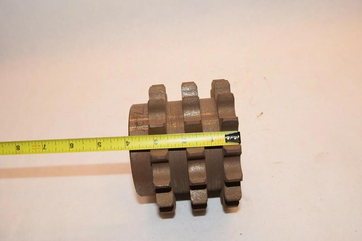 (NEW) AMETRIC SPKT7621 15 Tooth 1" Pitch Unbored Sprocket