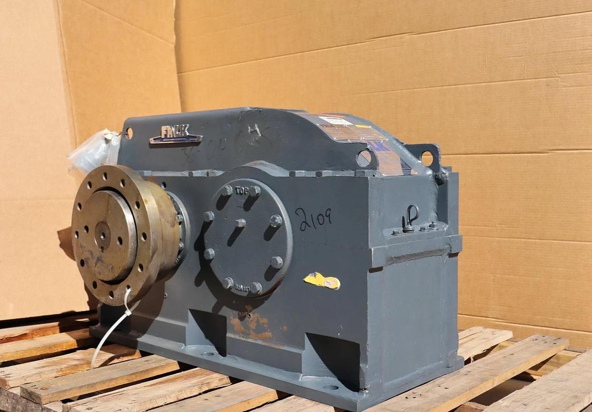 FALK Gear Drive Speed Reducer Gearbox 2070Y1S Ratio 2.237 SF 5.5/1.33 1750rpm