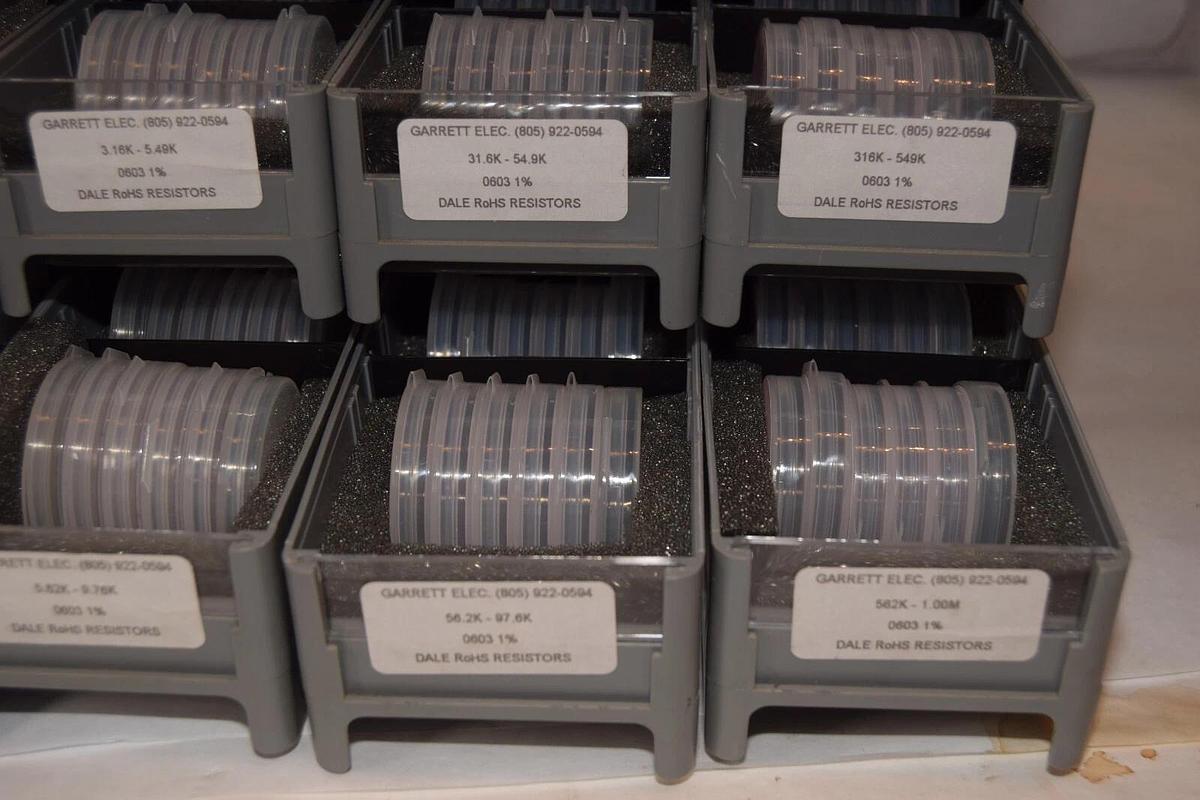 Lot 20 Drawer GARRETT VISHAY DALE CRCW0603 0603 SM Suface Mount 1% Resistor Kit