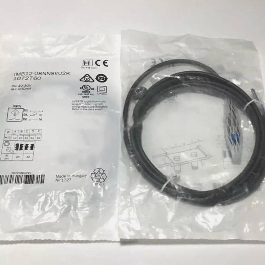 (NEW) EFECTOR IG0350 8mm 20-250V 100mA Proximity Sensor