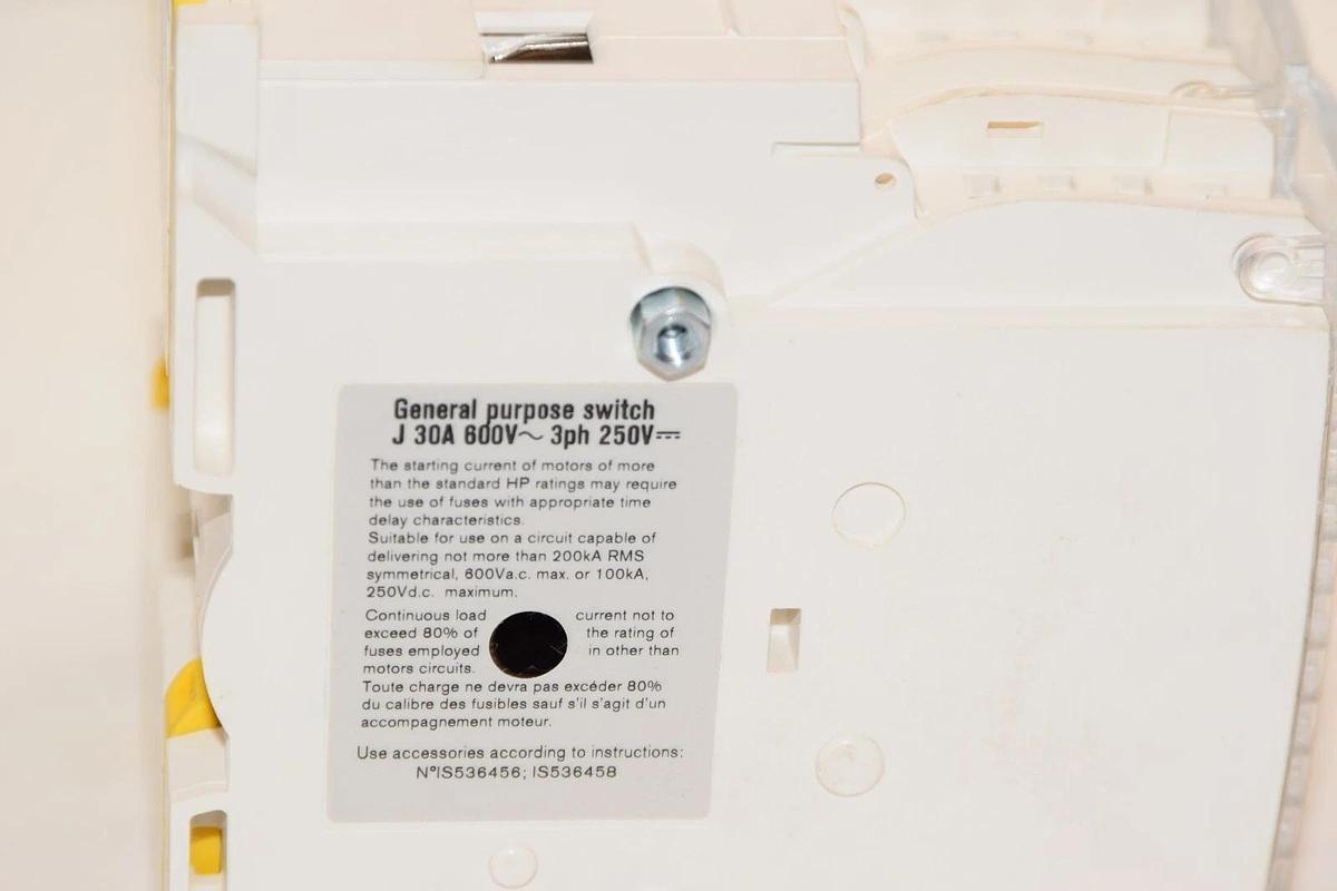 SIEMENS CFS361JLN 30A 600V 3ph 250V Fusible Disconnect Switch (New)