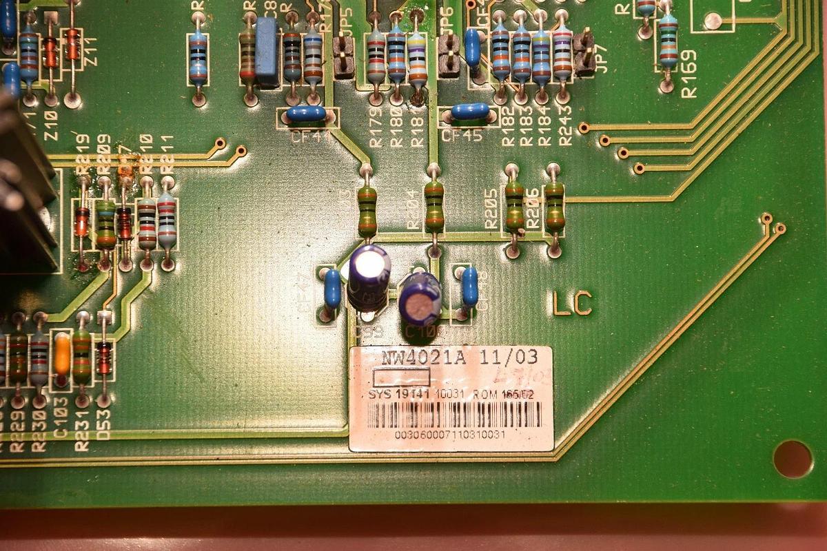 Used NEWAVE SA POWERWARE EXIDE NW4021A NW4021 A  CH-6572 11/03 47/03 BOARD CARD