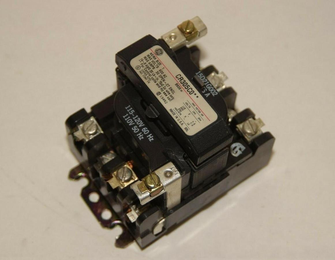 Used GE CR305C0 30A 600Vac 115-120V 50/60Hz Contactor