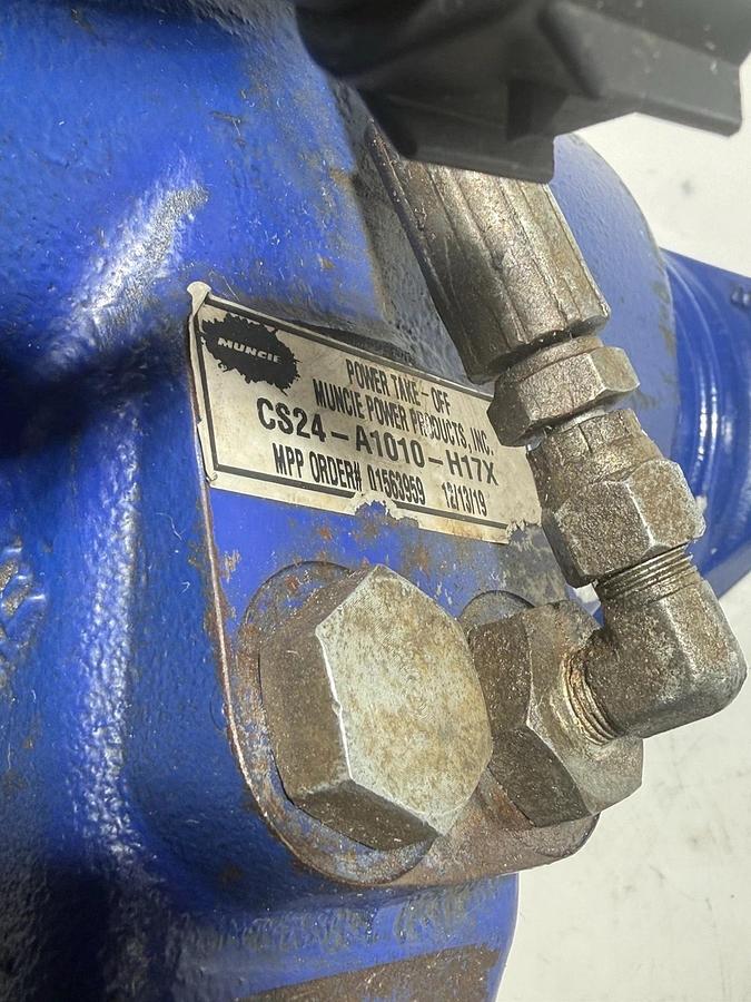 Used Muncie Power Products CS24-A1010-H17X PTO Clutch Shift Power Take Off