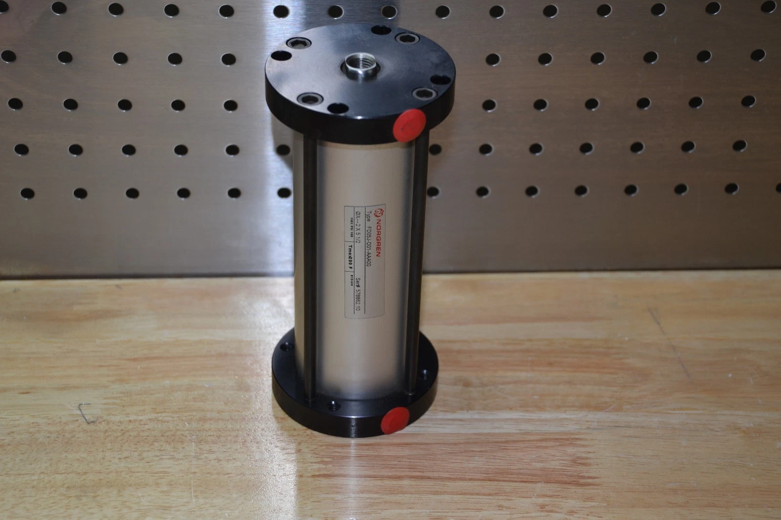 Norgren Pneumatic Cylinder FD05J-D01-AAA00 2"X 5 1/2" FD05JD01AAA00 NEW