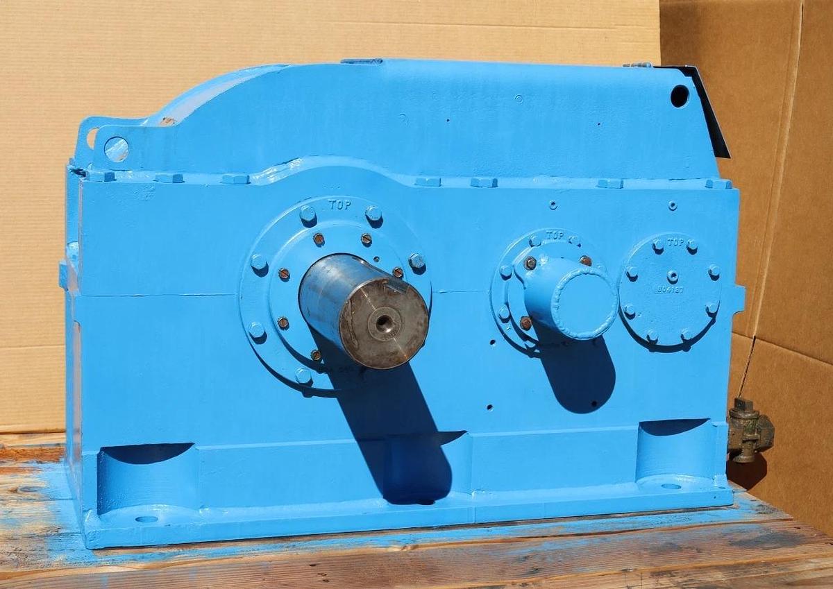 FALK 2090Y1-S Enclosed Gear Drive Speed Reducer Gearbox Ratio 3.65 SF 1.51