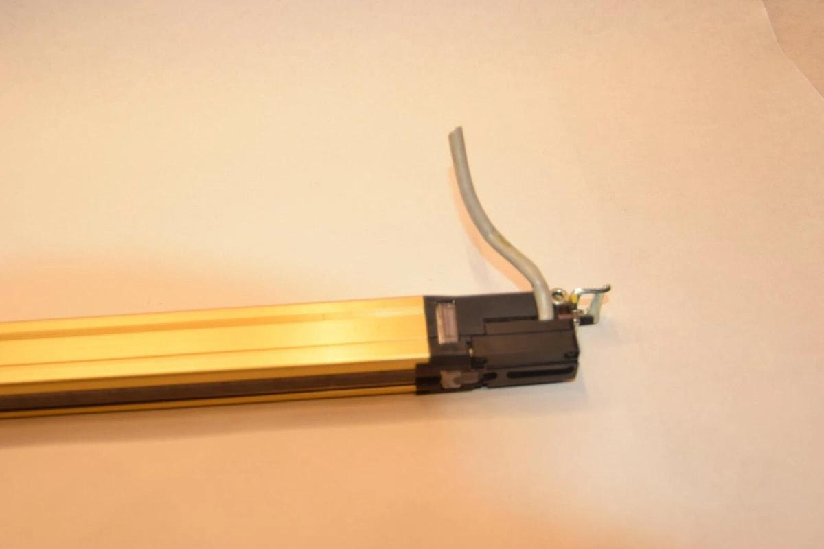 Used SUNX SF4B-H48-01 D V2 Receiver Safety light curtain Matsushita Electric PANSONIC