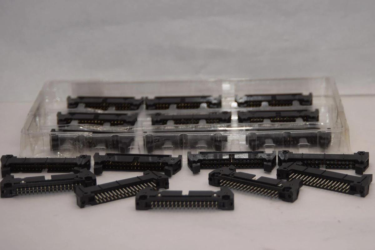 (NEW -Lot of 18) 3M 3431 , N3431-6202RB Connector Header Vertical 34 Pin 1" 2Row