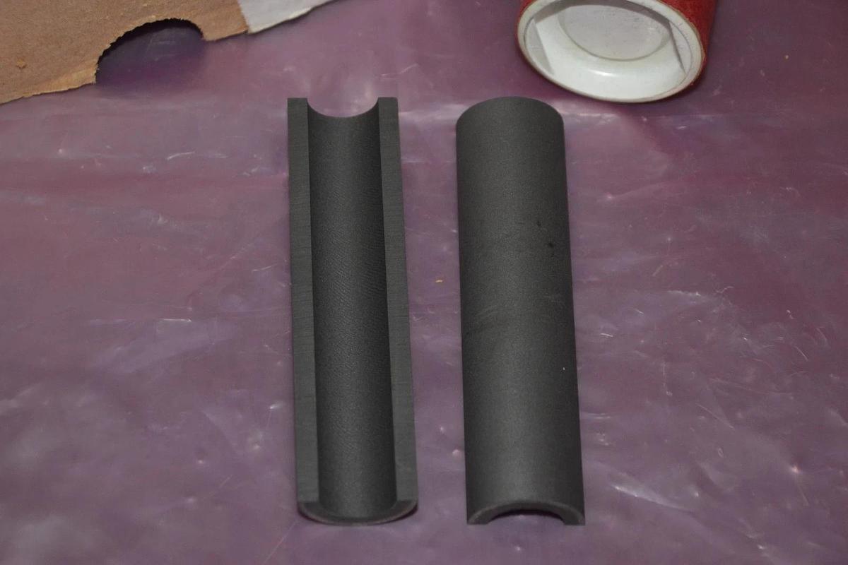 Box of 2 Parker Nuclear Graphite Products 90210 BRV554A Carbon Bushing Valve NEW