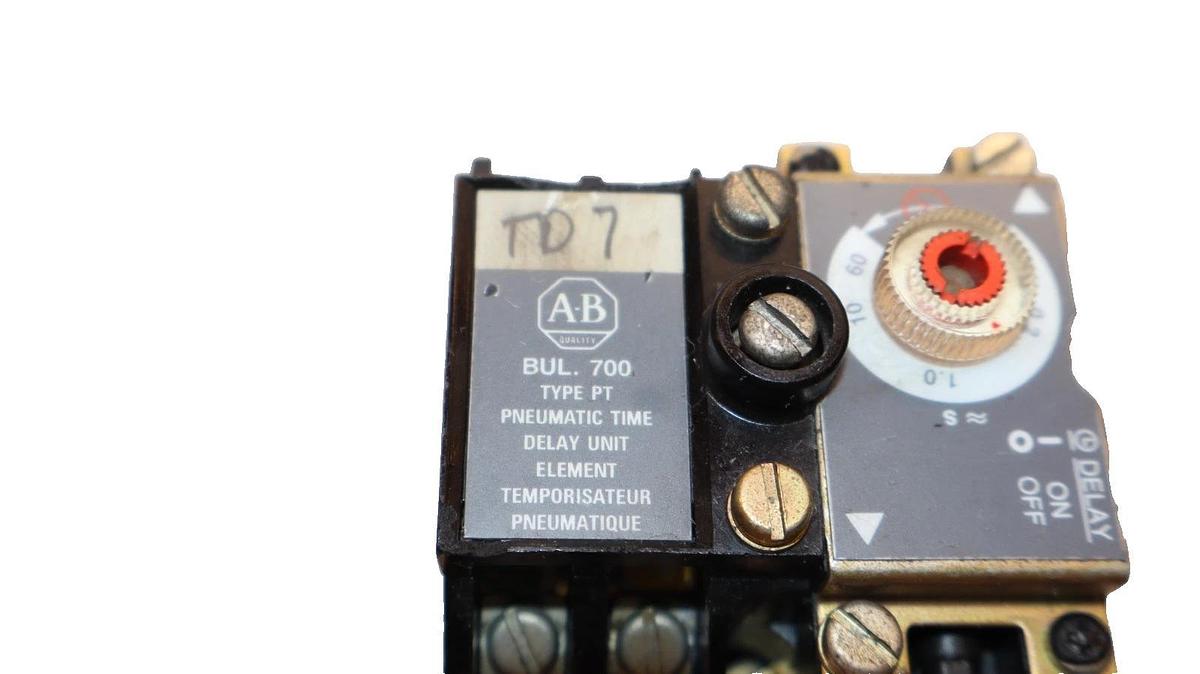 Used Allen Bradley Relay 700-PT Pneumatic Time Delay 700-P400A1 600A Coil: 120V