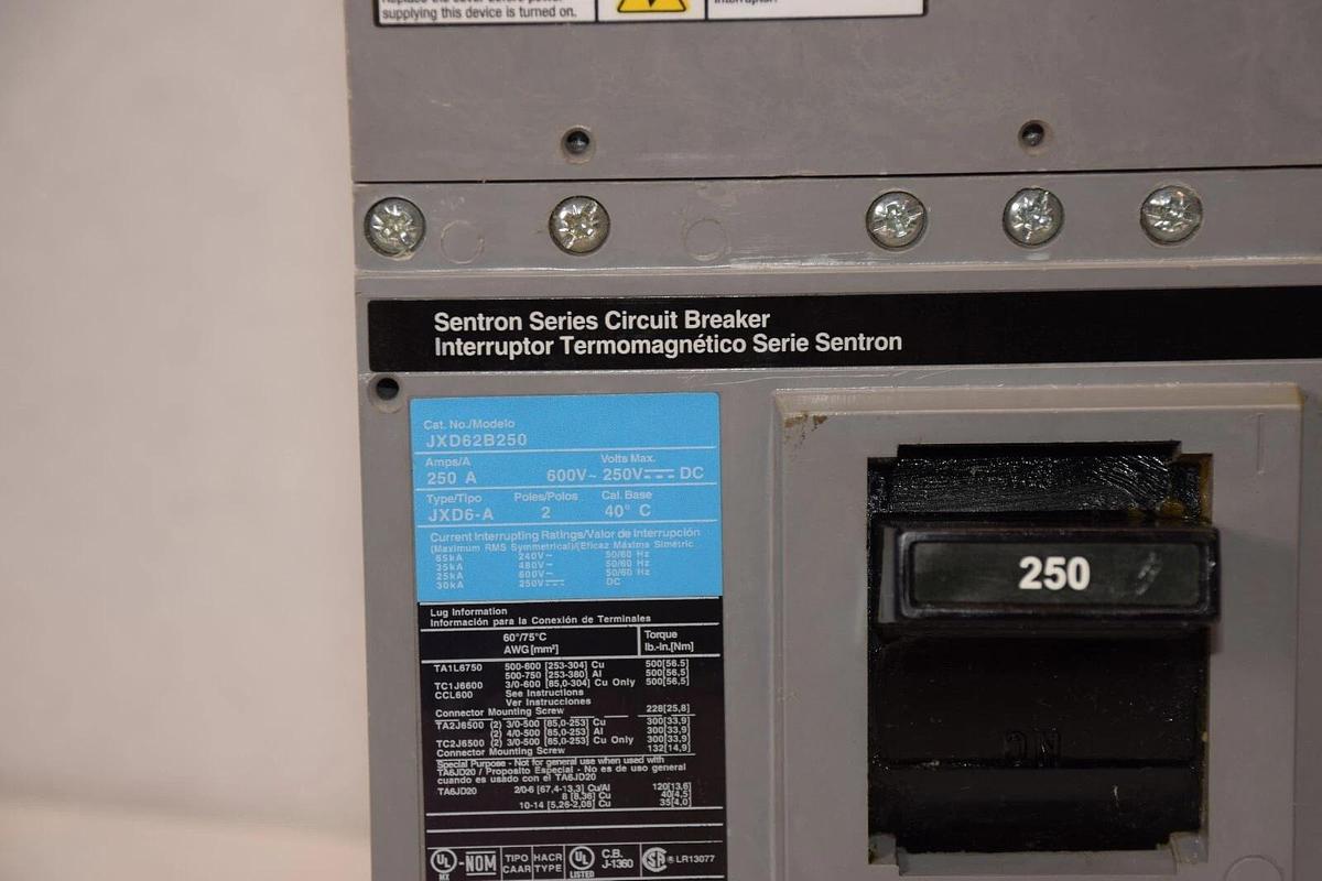 Used Siemens Sentron Circuit Breaker JXD62B250 250 Amp 250A 2p 600v JXD6-A 250a trip