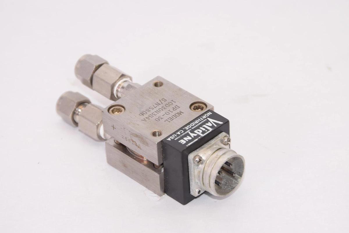 Used VALIDYNE DP10-30 10D30N3S4A Pressure Transducer