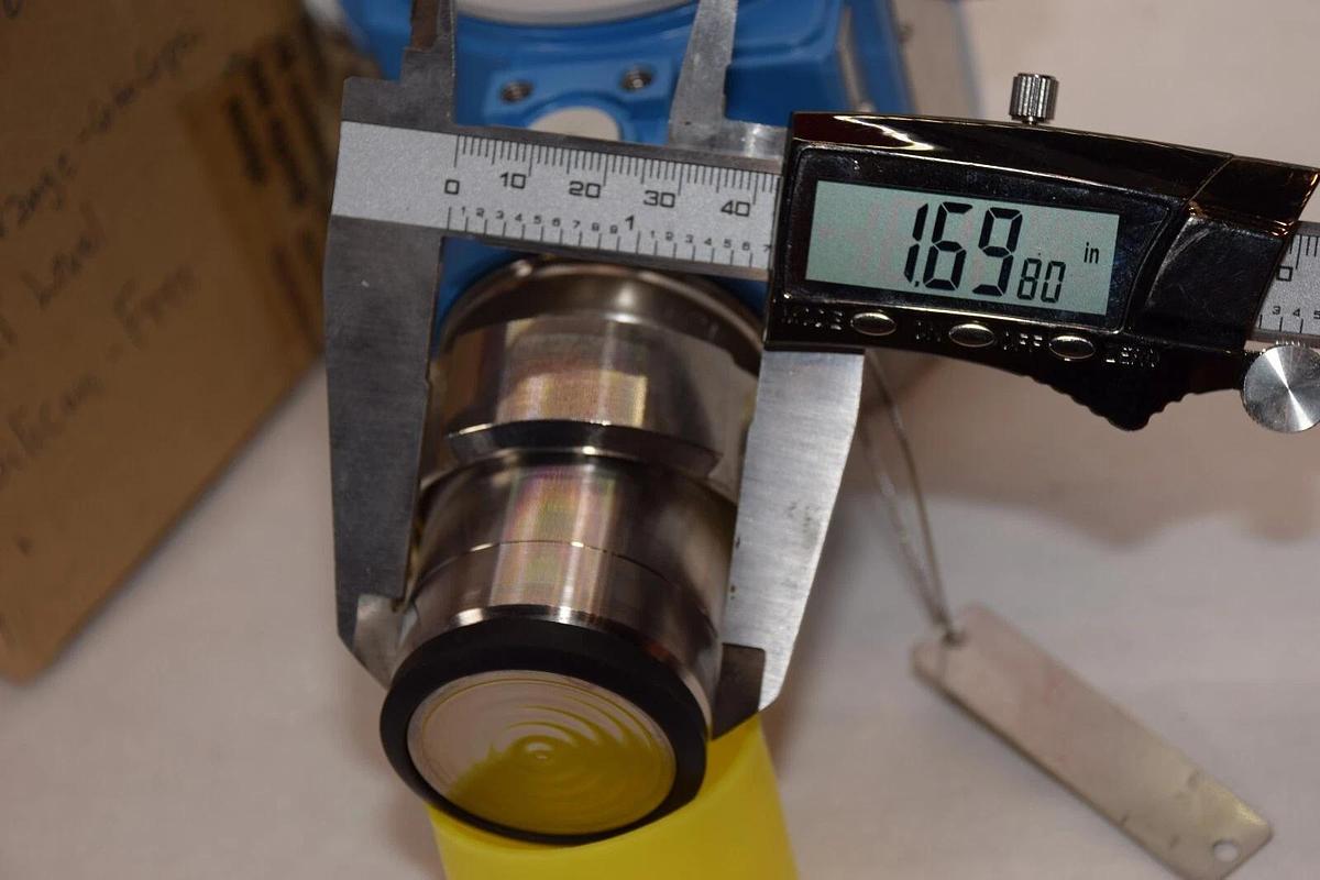 (NEW) ENDRESS + HAUSER FMB70-UBC1FB201LBA# 79.5psi Deltapilot S Pressure Sensor