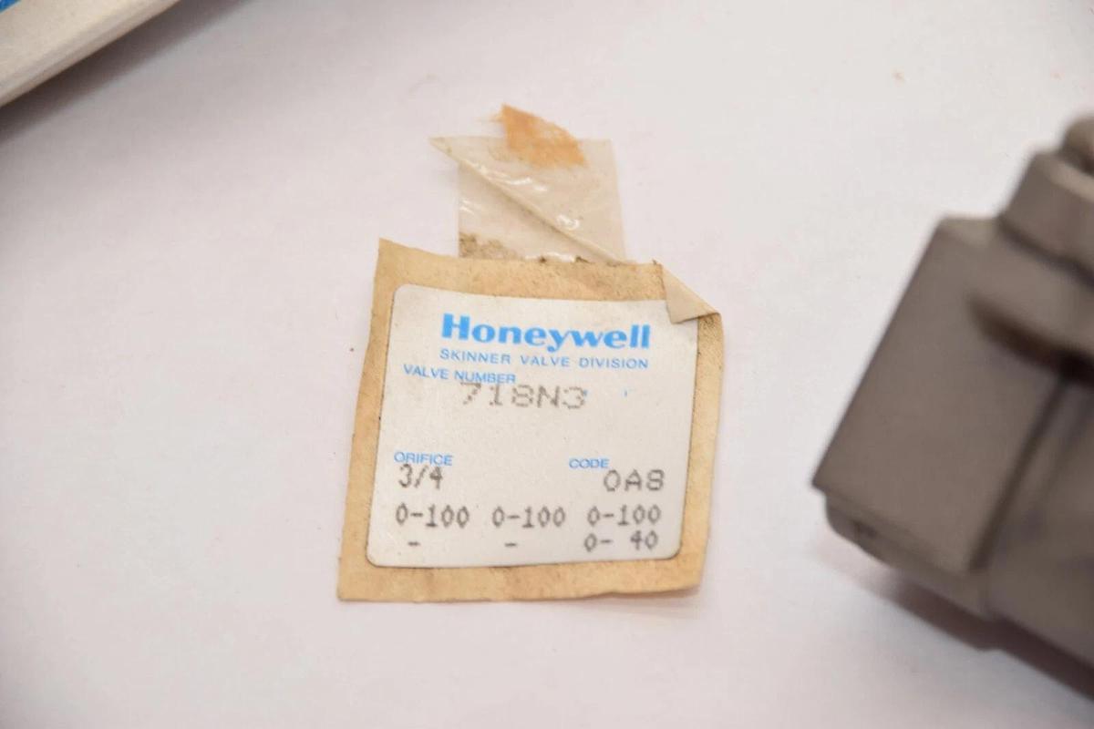 (NEW) HONEYWELL / SKINNER 718N3 3/4" Orifice Valve