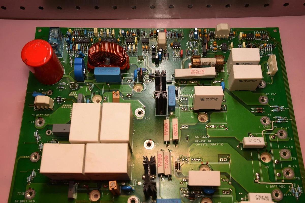 Used NEWAVE SA POWERWARE EXIDE NW4002D NW4002D2  Rom 142/03  CH6572 BOARD CARD