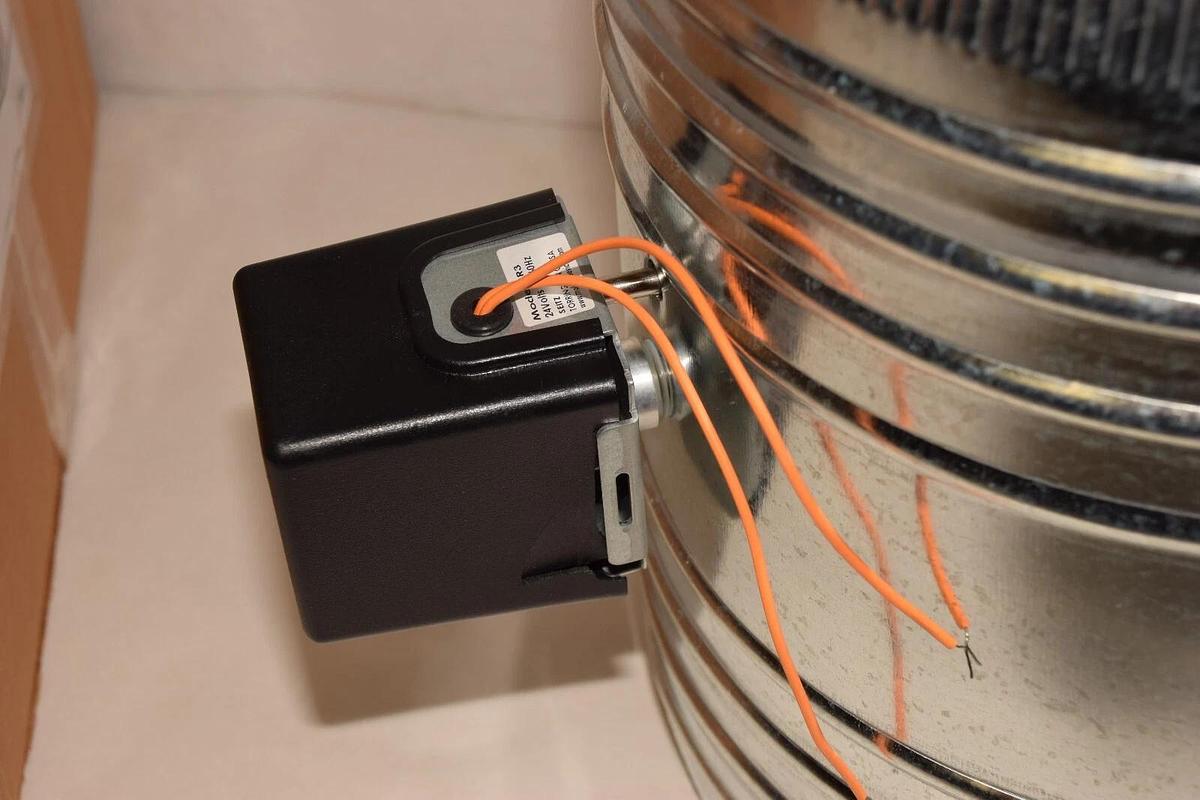 ACME MIAMI 95012 24Vac 12" Power Damper Power Open - Normally Closed N/C (NEW)