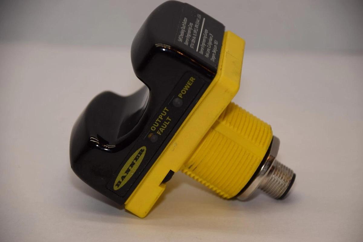 Used BANNER STBVR81Q6 , 64192 Safety Touch Button Sensor