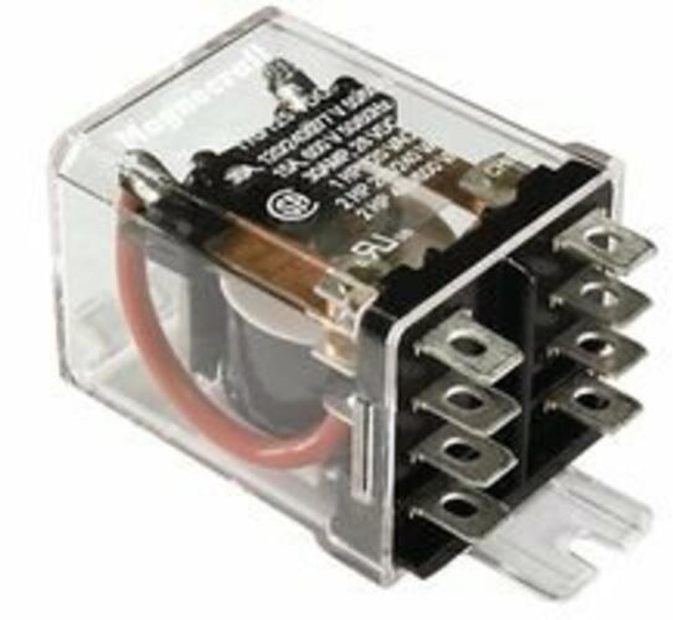 Used GENERAL ELECTRIC CR120A06002AA 115V 60Hz 300V 10A Series A Industrial Relay