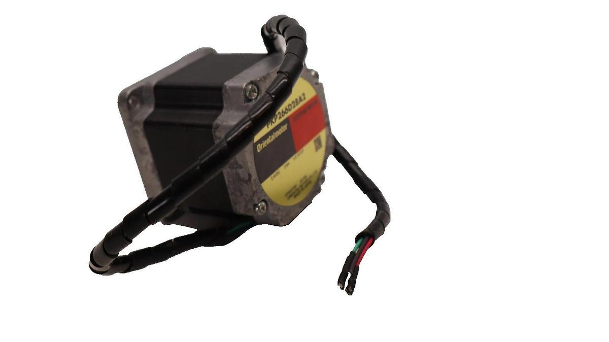 Used ORIENTAL MOTOR PKP266D28A2 2.4Vdc 2.8A 1.8/Step Stepping Motor