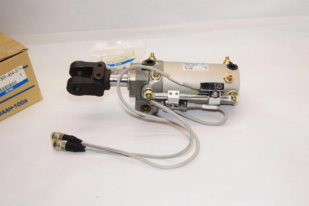(NEW) SMC CKG1A50-50Y-A54-571-X674 1.0MPa Pneumatic Cylinder Clamp