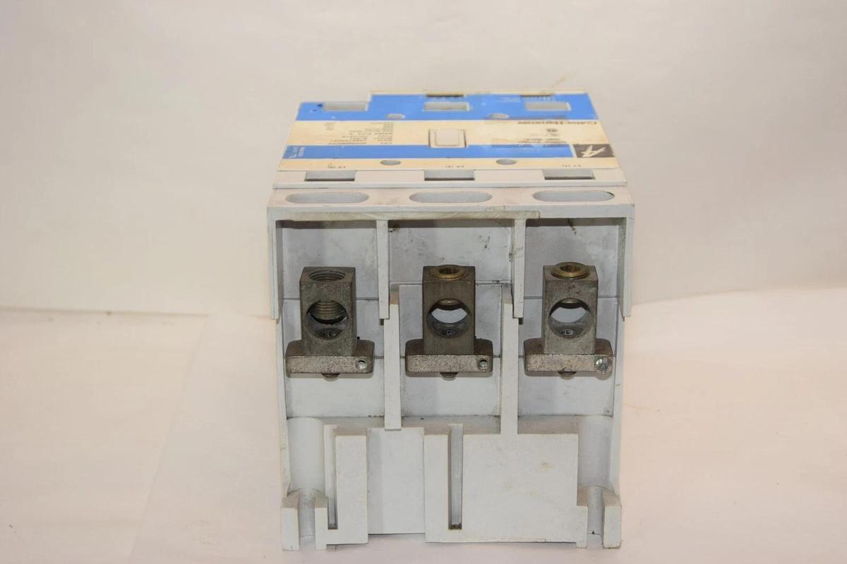 Refurbished Cutler-Hammer Westinghouse W200M5CFC Size 5 Motor Starter  1A96725C01