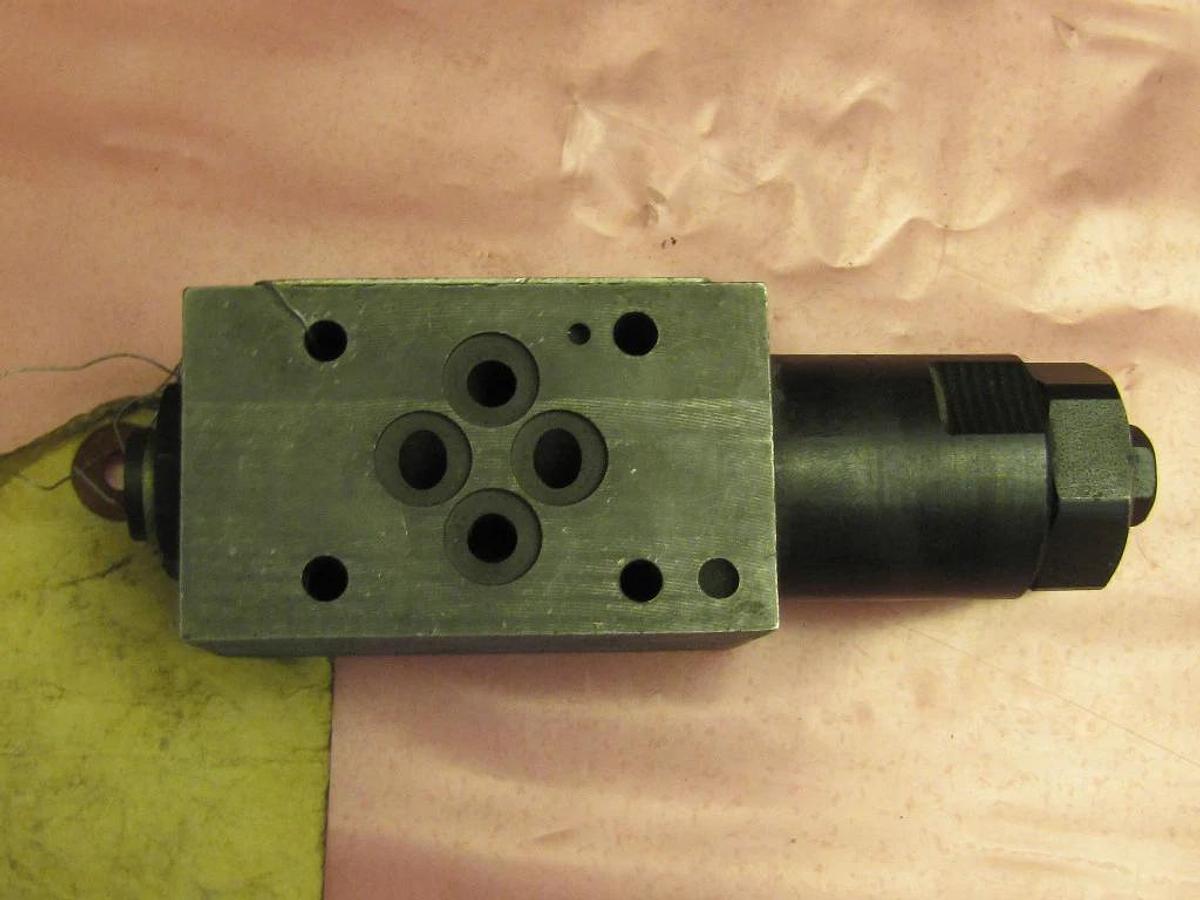 Used BOSCH VALVE 0 811 150 009  0811150009 30 BAR