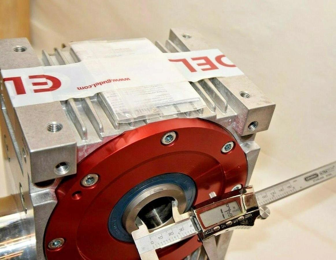 Gudel Gear Box Speed Reducer 10181855 Ratio 3:1 3:00:1 AE090L NEW