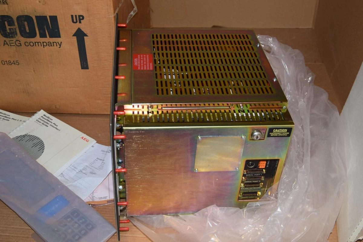 New Modicon AEG MM-PMC2-10S PanelMate Plus Operator Interface Screen 92-00429-05