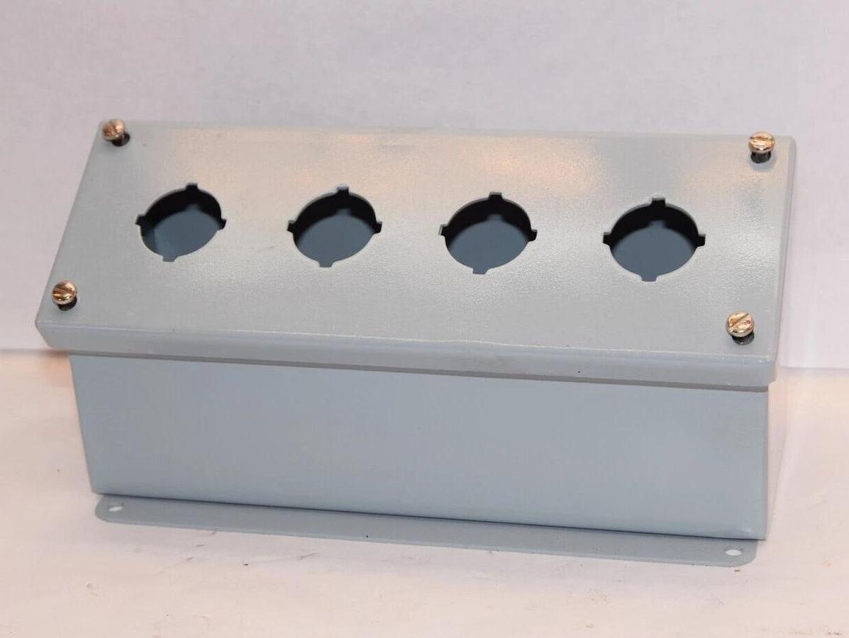 (NEW) WIEGMANN, Wpba4, 4 Hole angled operator push button Electrical Enclosure