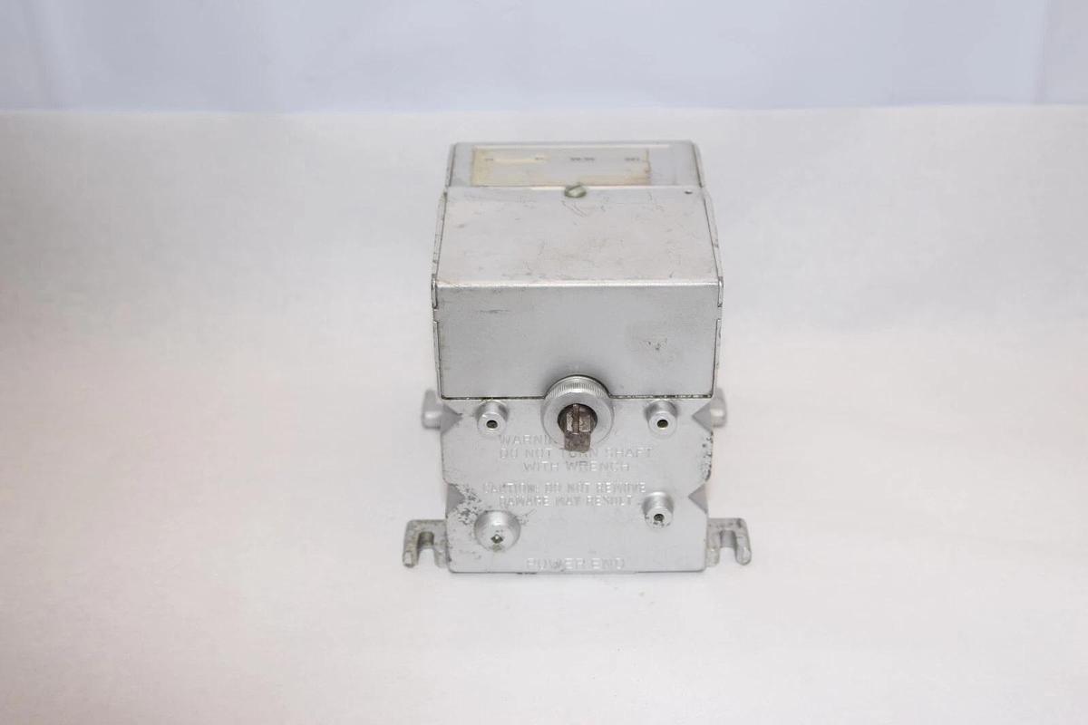 Used HONEYWELL M934D1000 MD34D 1000 120V 160 Degrees 60sec Modutrol Motor