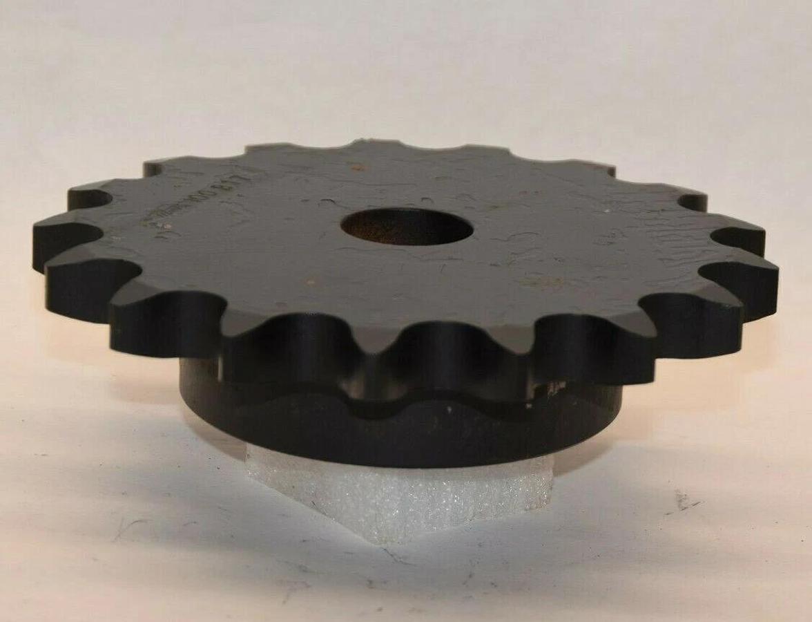 (NEW) MARTIN 100B17 17 Teeth 1-5/16" Bore 8" Sprocket