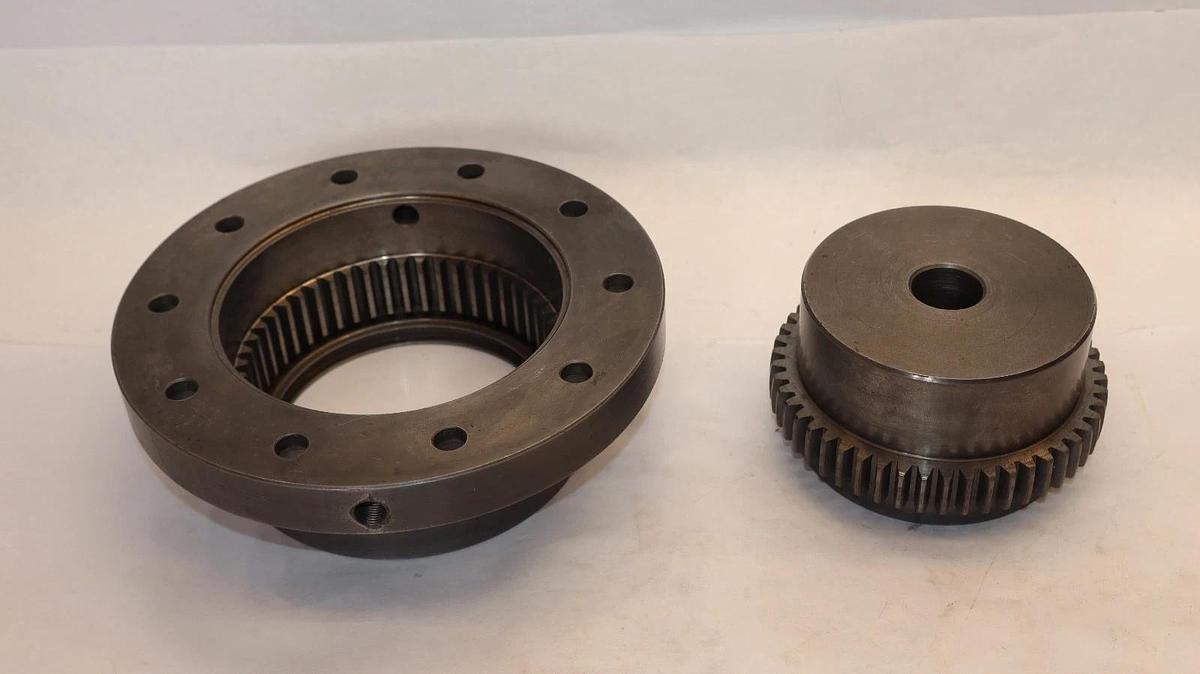 Zurn Industries Flanged Gear Hub Sleeve F 102 F102 F-102 USA (NOS)