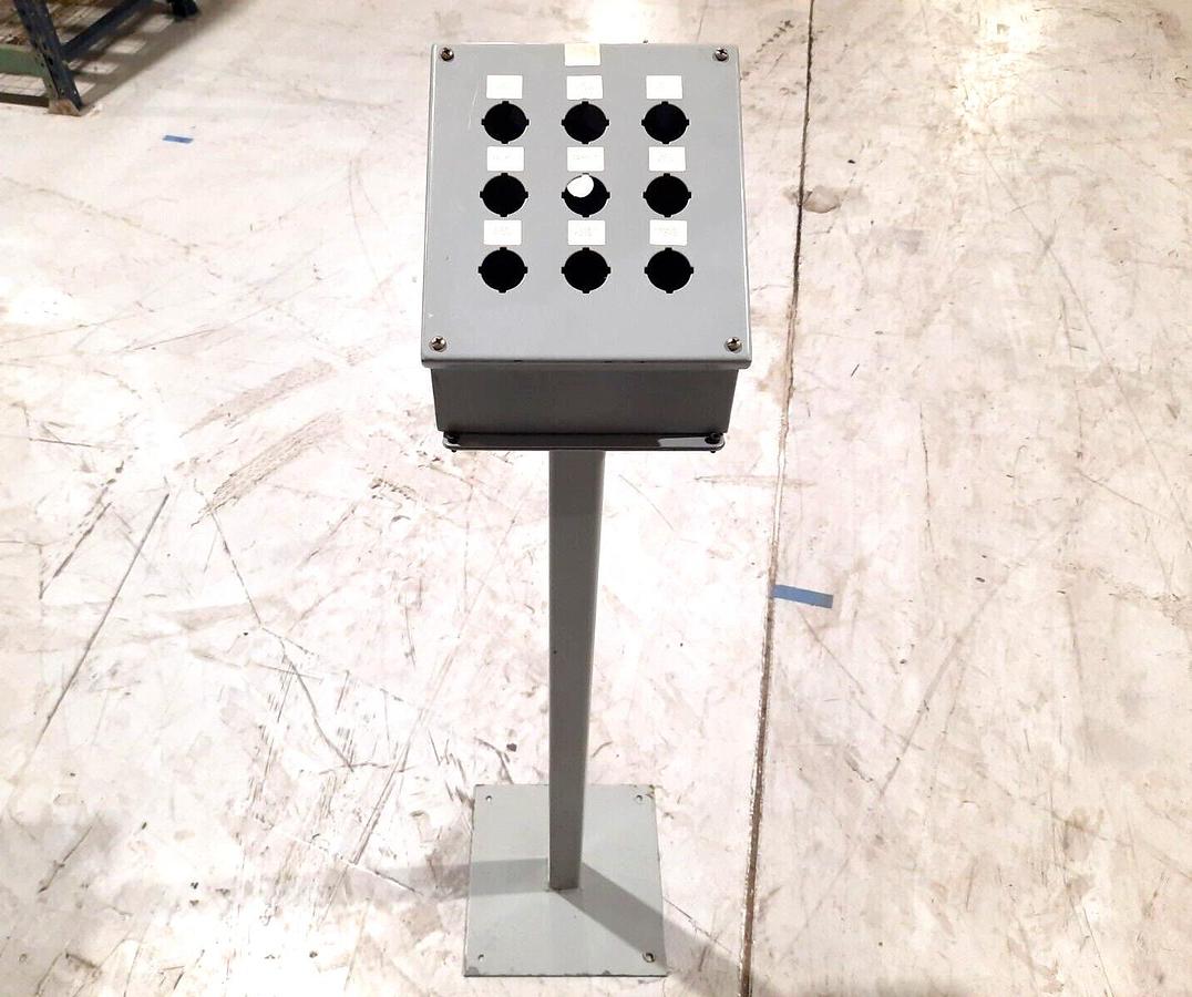 (NEW) WIEGMANN, Wpba4, 4 Hole angled operator push button Electrical Enclosure