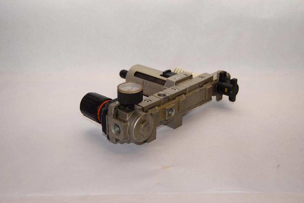 Used SMC AR4050-04G , AF4000-04D , VHS4500-04 Regulator W/ Filter & Gauge Assembly