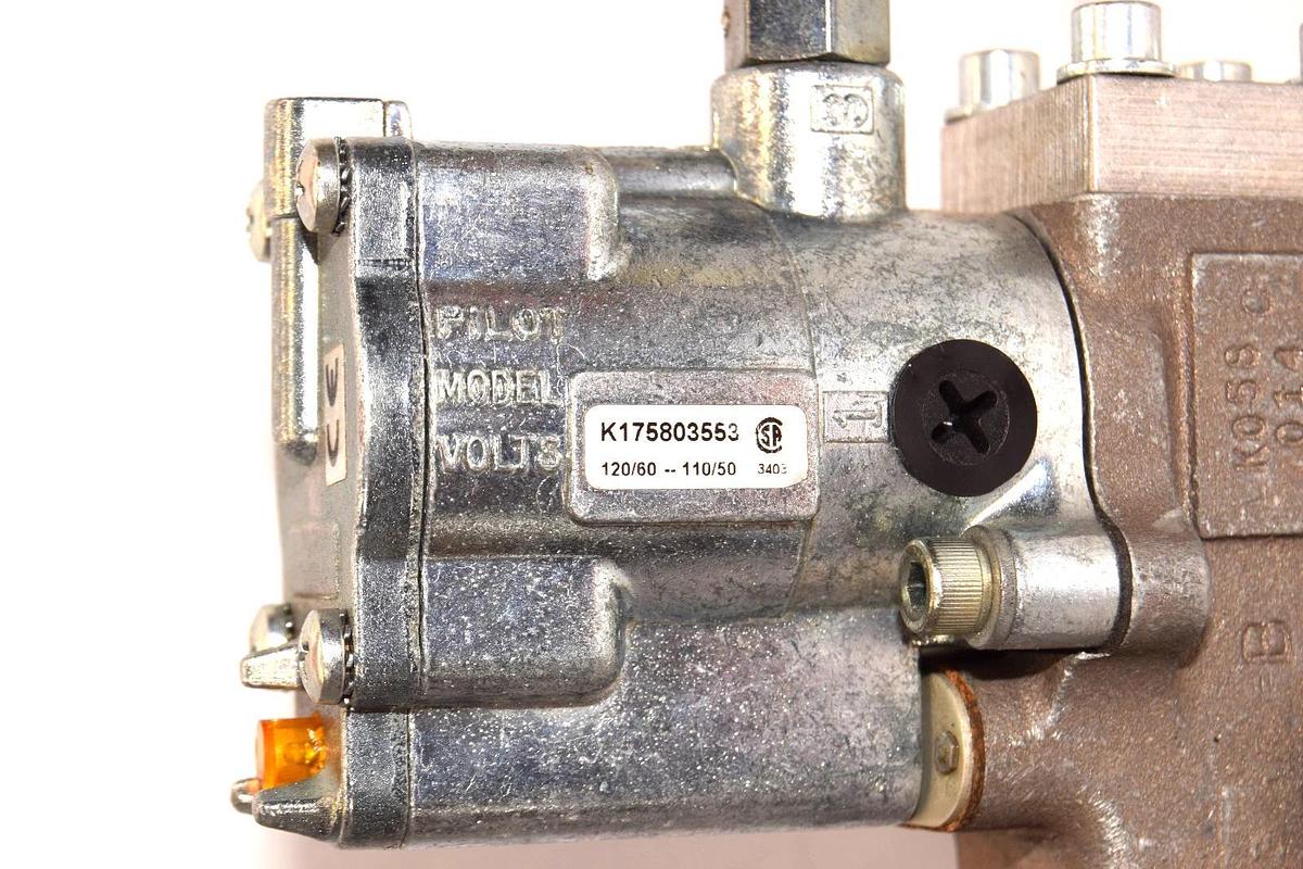 Parker L4452810253 Solenoid Valve With Pilot Model K175803553 & K022097 (New)